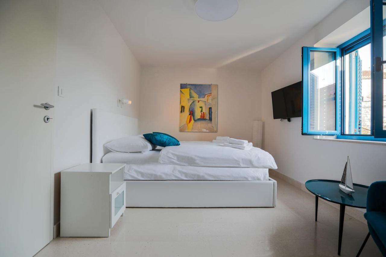 Apartment Hvar Old Dalmatian House Junior - Deck 3